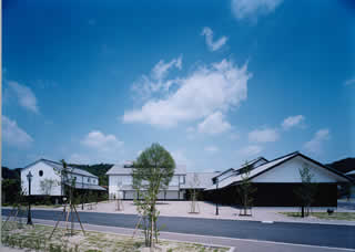 市之倉さかづき美術館